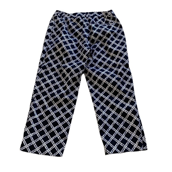 Jones New York Women 8 Stretch Black White Print Zip Flat Pockets Capri Pants - Picture 5 of 8